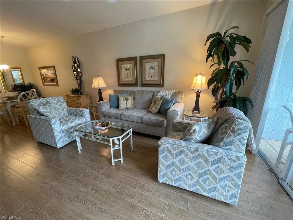 519 Roma CT # 2103, NAPLES FL 34110-2