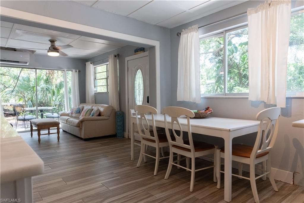 3388 E Riverside DR, FORT MYERS FL 33916-29
