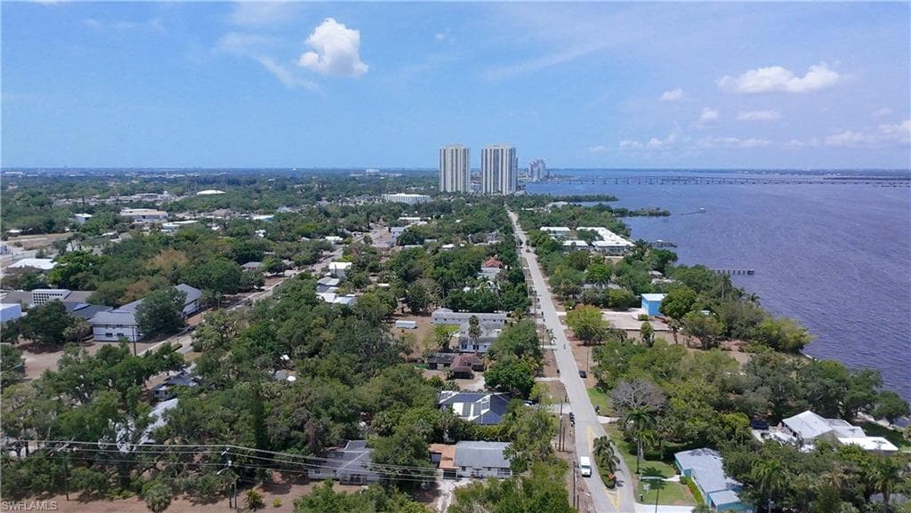 3388 E Riverside DR, FORT MYERS FL 33916-44