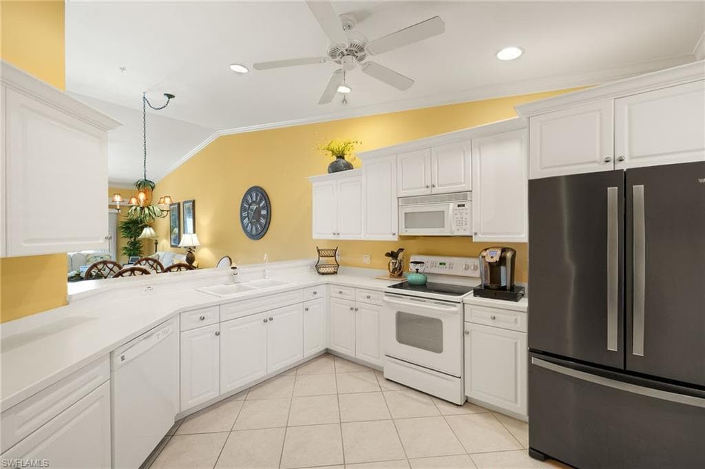 2860 Cypress Trace CIR # 1821, NAPLES FL 34119-12