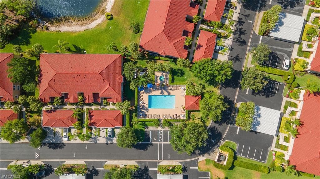 2860 Cypress Trace CIR # 1821, NAPLES FL 34119-34