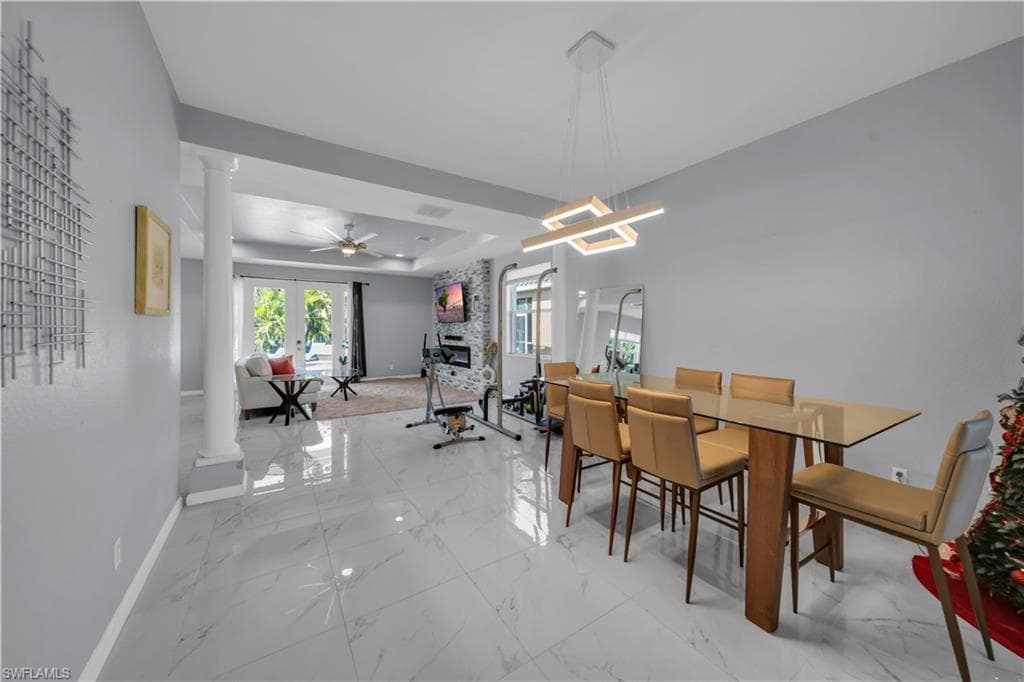 2736 Blue Cypress Lake CT, CAPE CORAL FL 33909-2