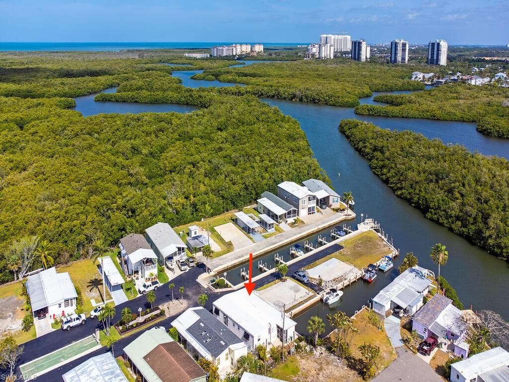 777 Walkerbilt RD # 17, NAPLES FL 34110-15