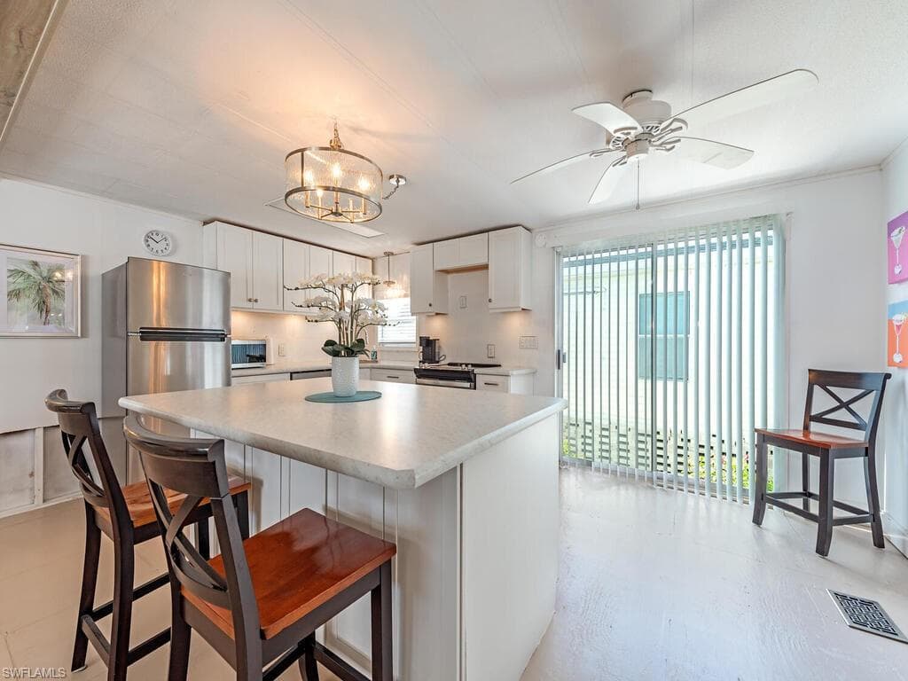 777 Walkerbilt RD # 17, NAPLES FL 34110-3