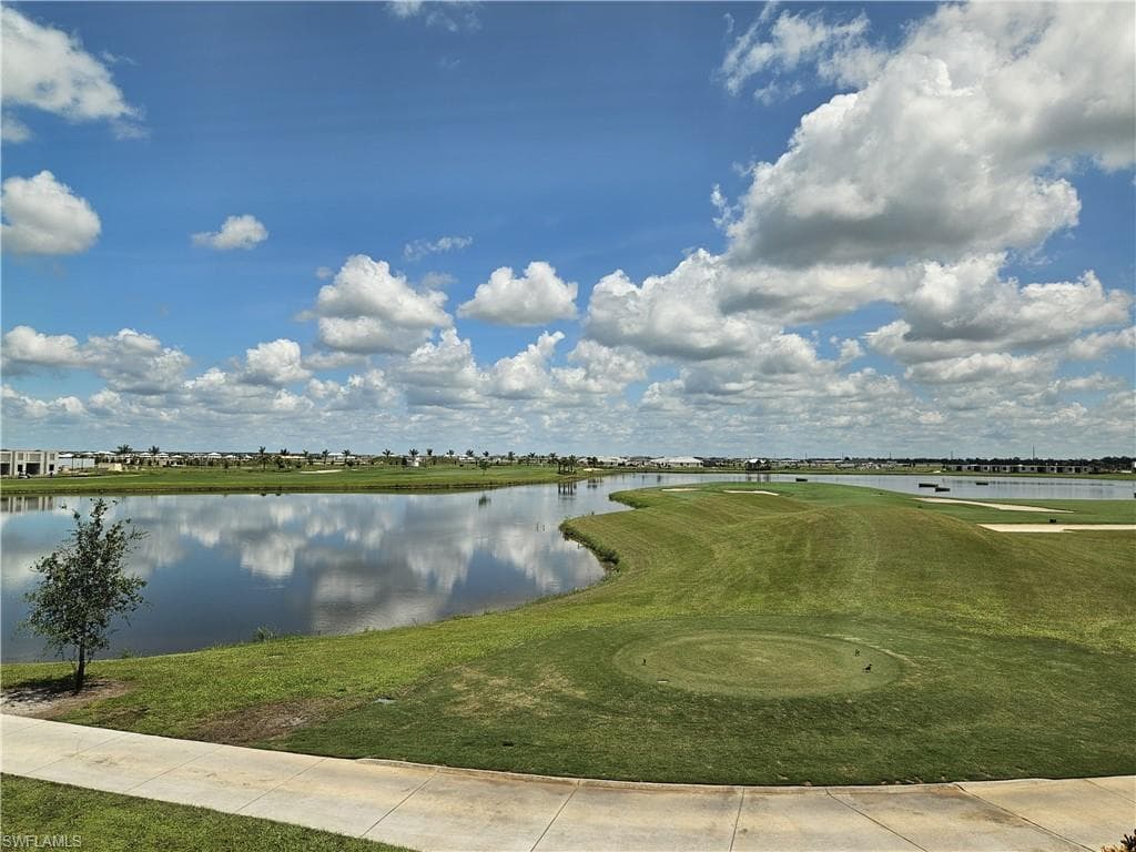 5427 Double Eagle CIR # 2826, AVE MARIA FL 34142-1