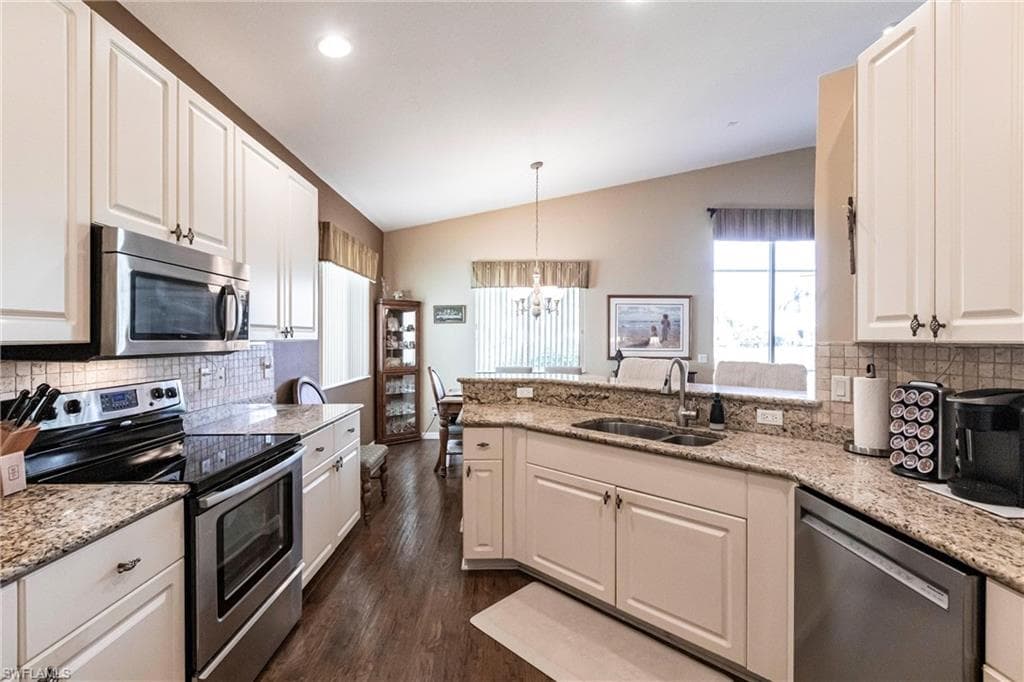 15289 Laguna Hills DR, FORT MYERS FL 33908-11