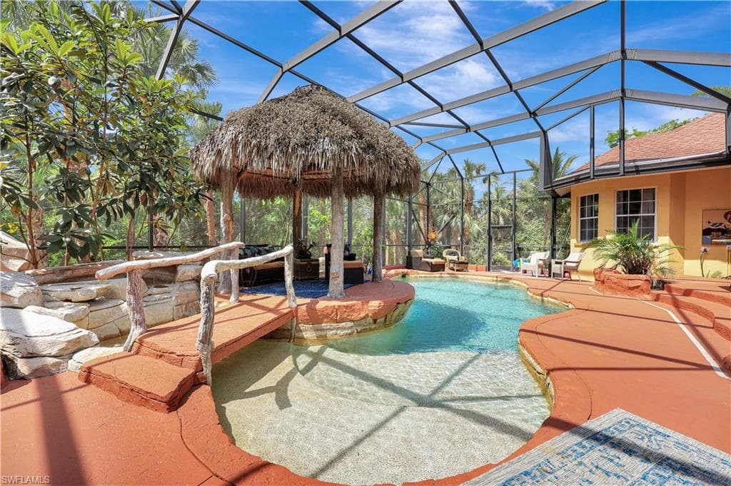 1904 Bethany PL, NAPLES FL 34109-22