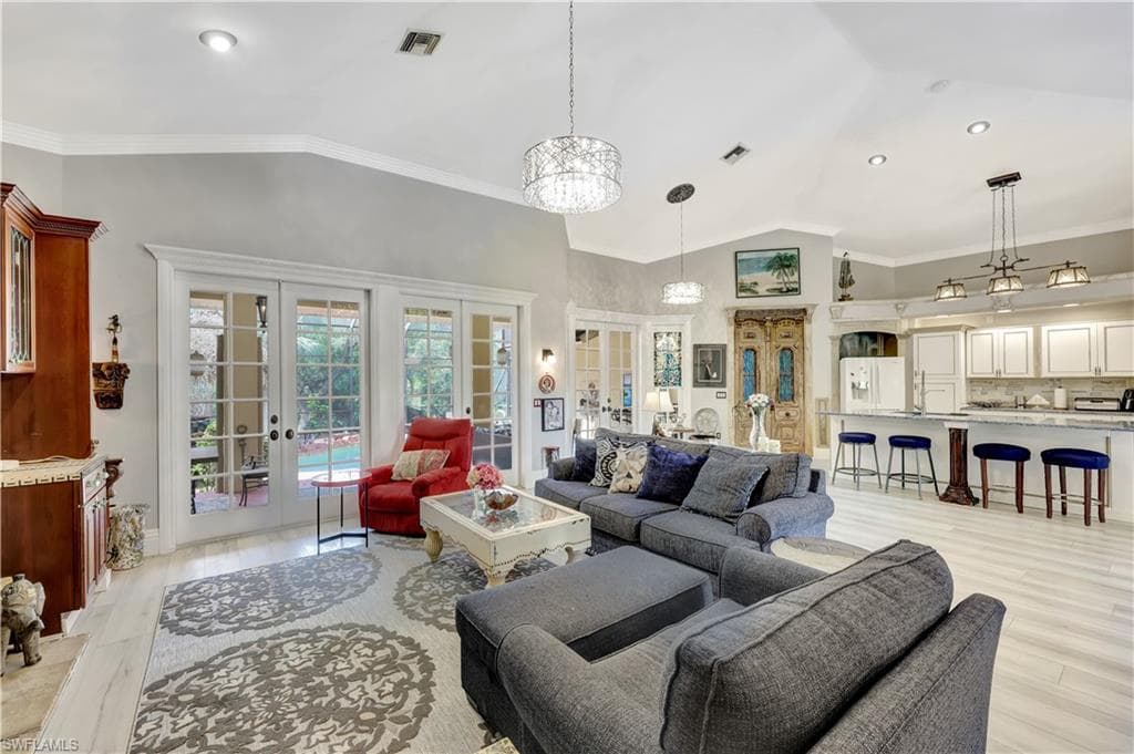 1904 Bethany PL, NAPLES FL 34109-5