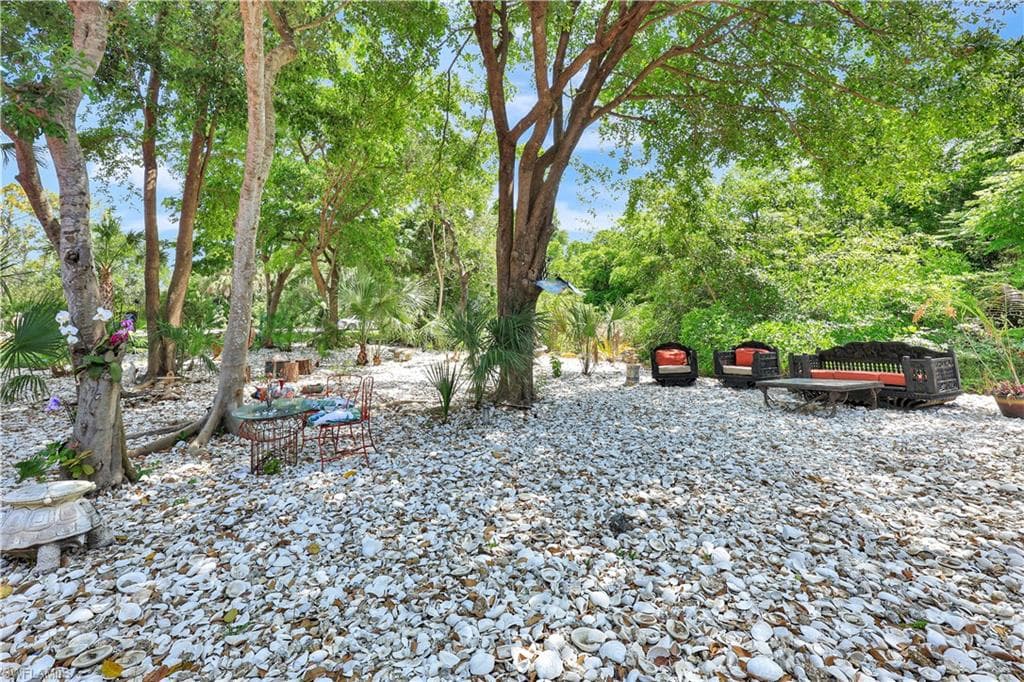 1904 Bethany PL, NAPLES FL 34109-25