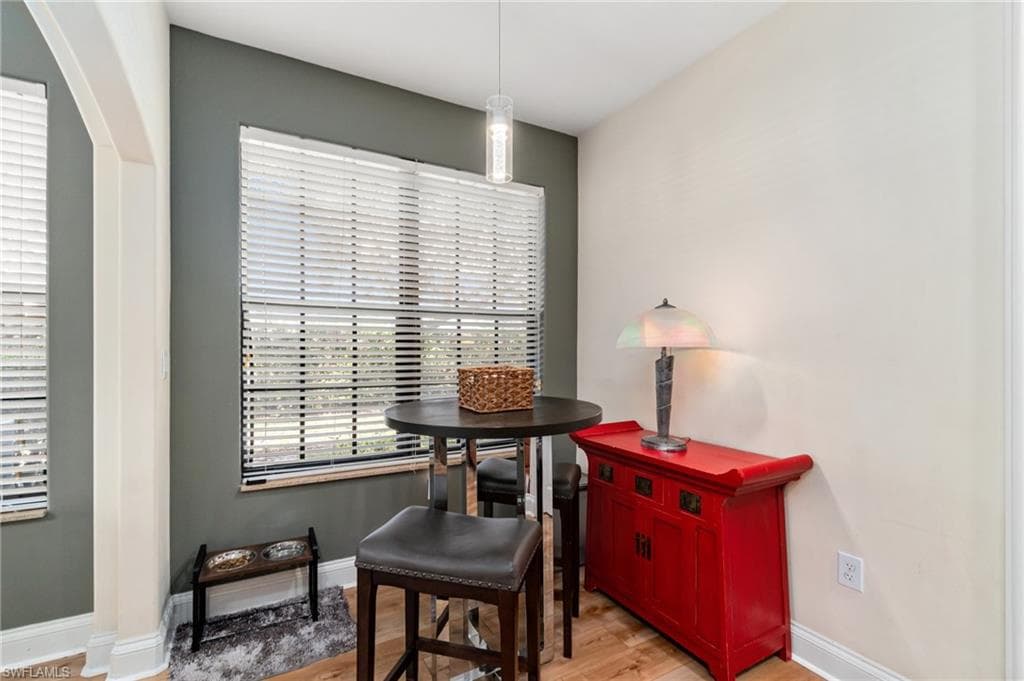 1259 Carpazi CT # 302, NAPLES FL 34105-16