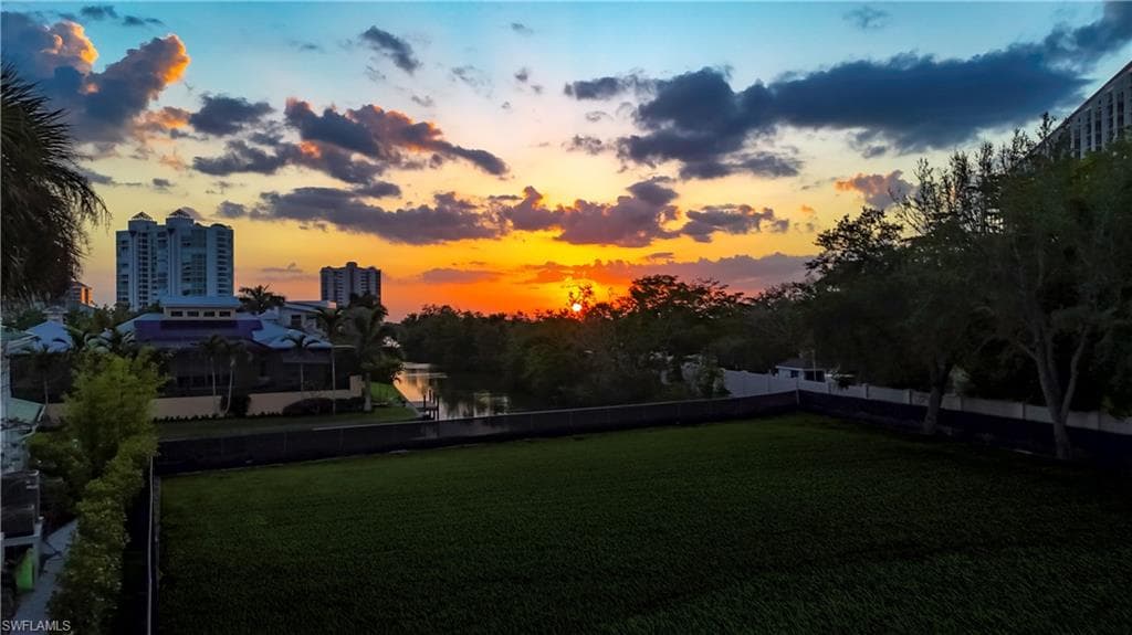 5291 Sand Dollar LN, NAPLES FL 34103-6