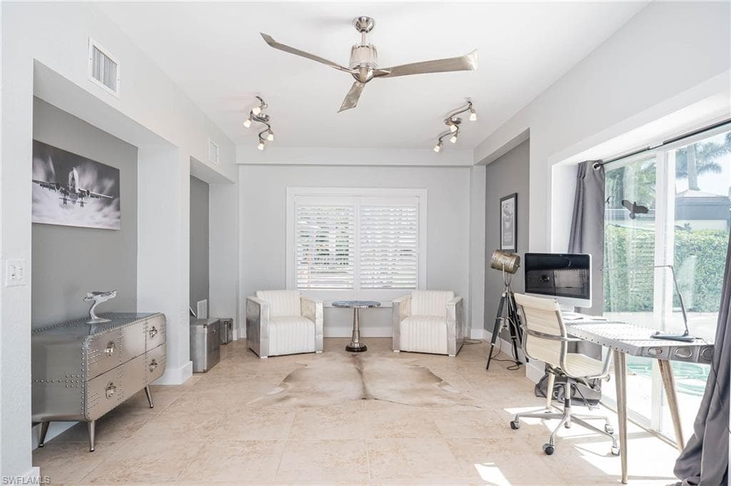 1205 Caloosa DR, FORT MYERS FL 33901-34