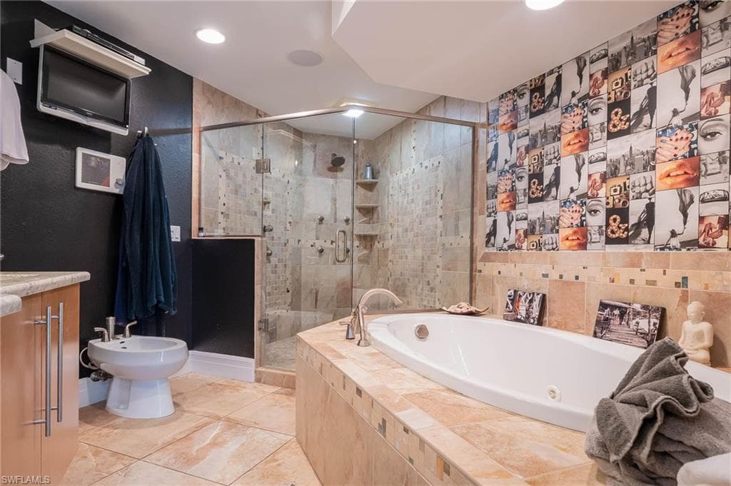 1205 Caloosa DR, FORT MYERS FL 33901-28