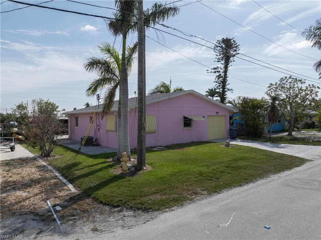 11476 May ST, MATLACHA FL 33993-9
