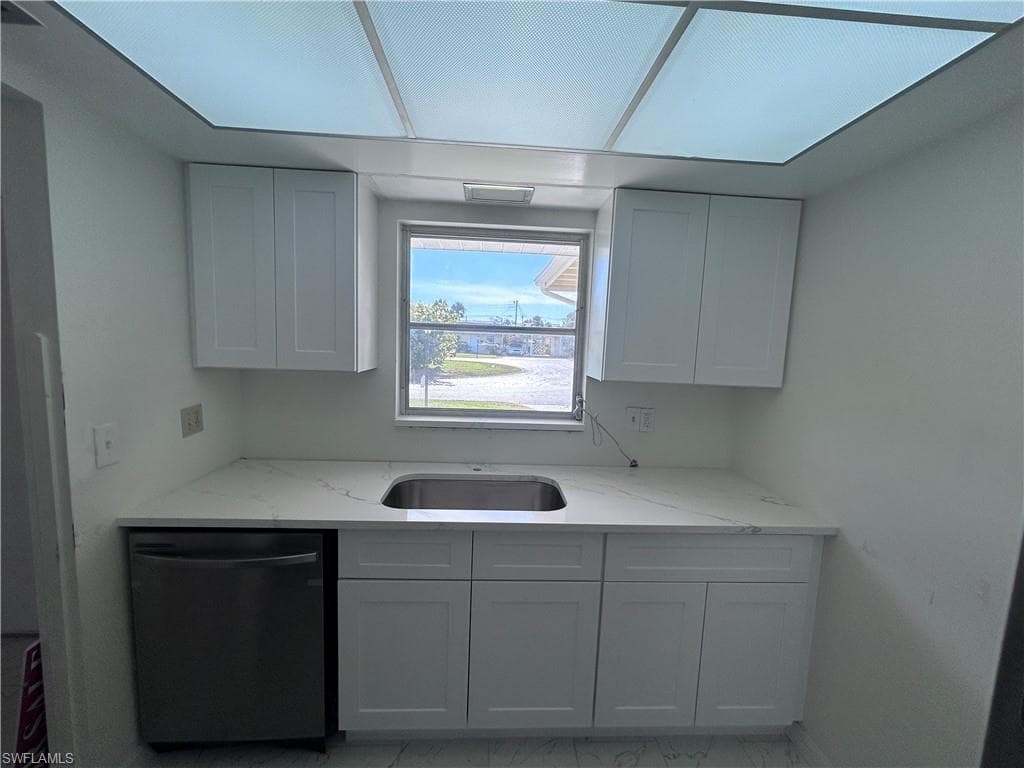 2213 Gardenia WAY, LEHIGH ACRES FL 33936-8