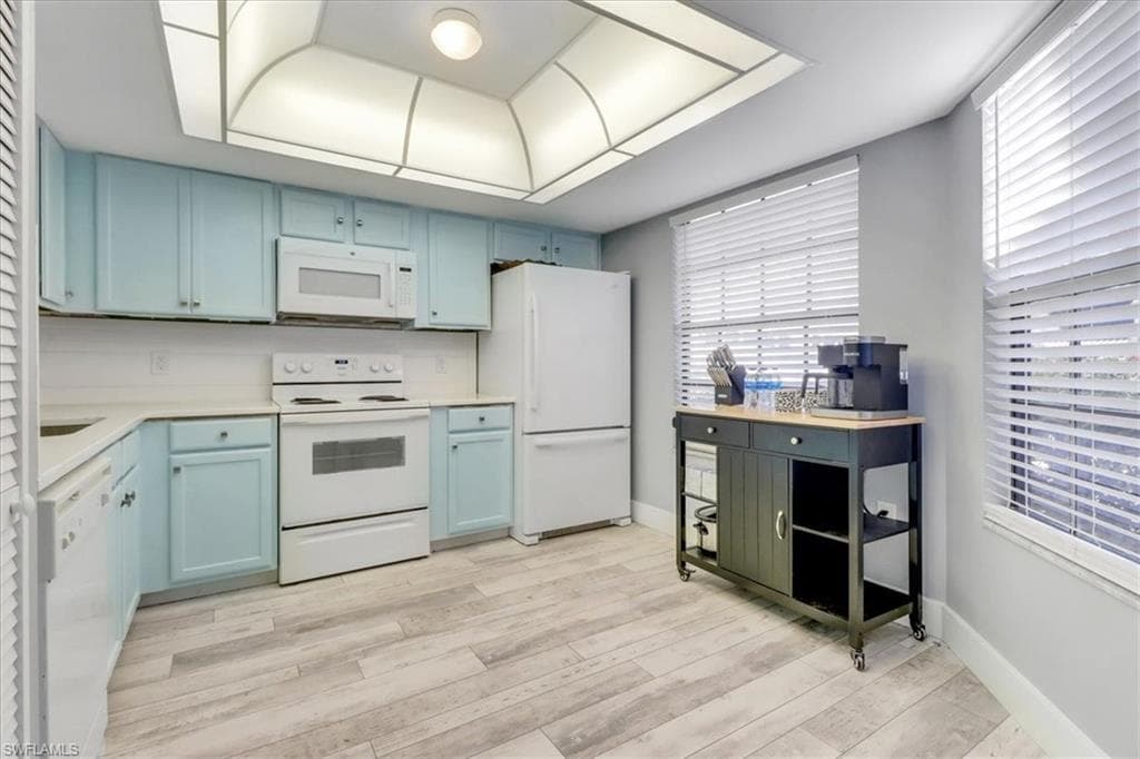 823 Meadowland DR # B, NAPLES FL 34108-8