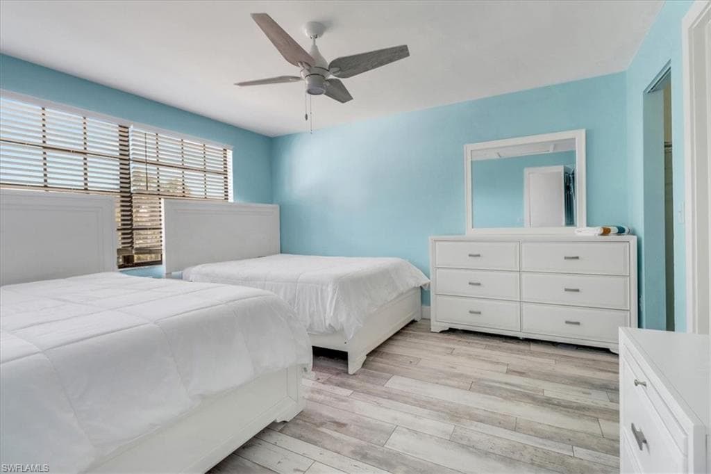 823 Meadowland DR # B, NAPLES FL 34108-20