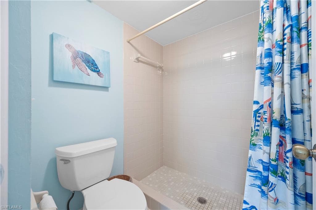3072 Sandpiper Bay CIR # M202, NAPLES FL 34112-21