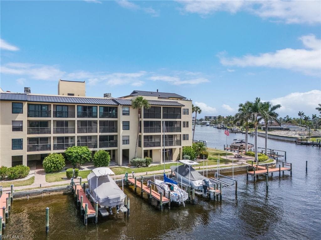 4647 SE 17th PL # 103, CAPE CORAL FL 33904-27