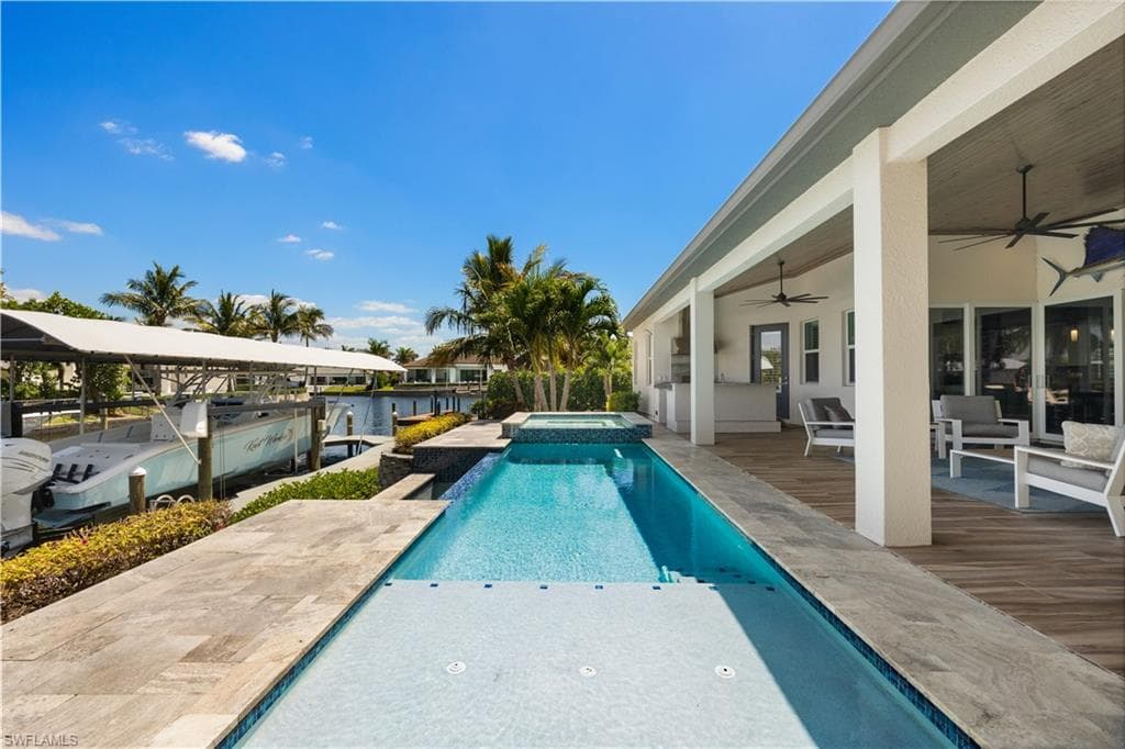 6617 Joanna CIR, FORT MYERS FL 33919-22