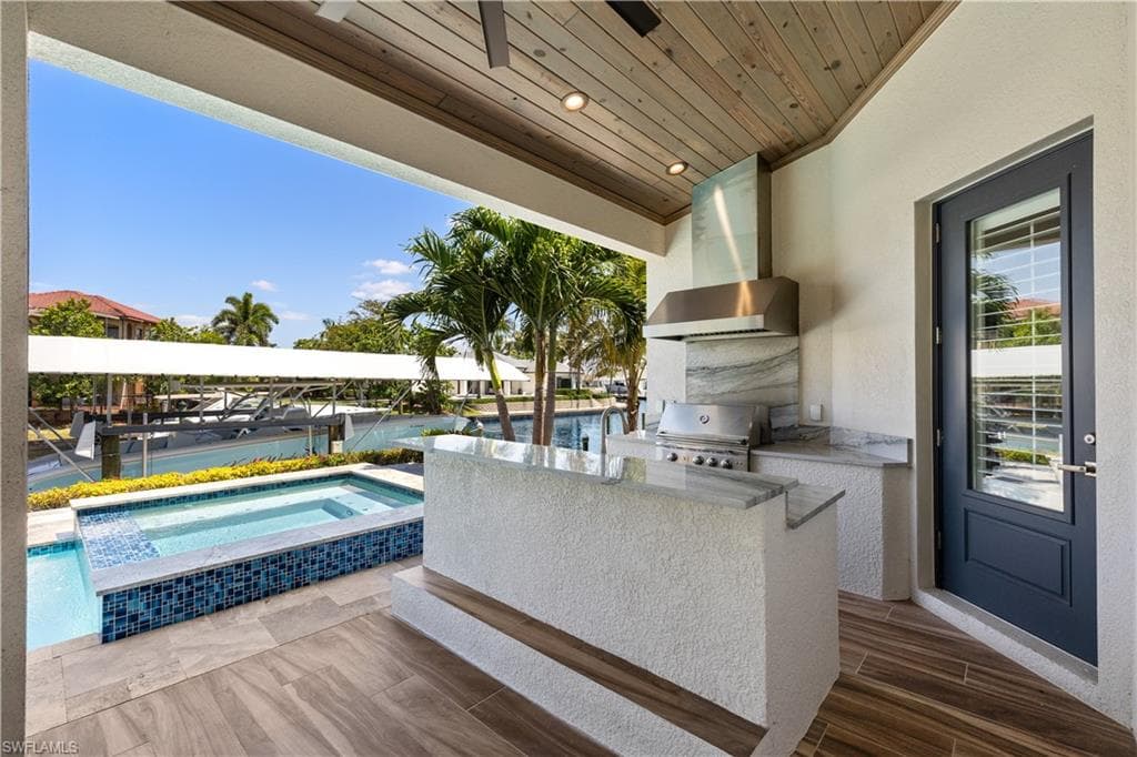 6617 Joanna CIR, FORT MYERS FL 33919-19