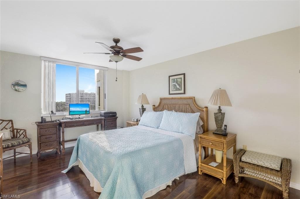 21 Bluebill AVE # B401, NAPLES FL 34108-12