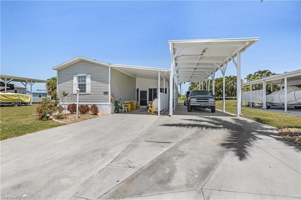 7696 Farrell RD, BOKEELIA FL 33922-27