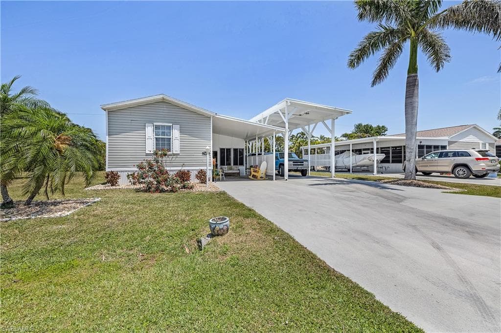 7696 Farrell RD, BOKEELIA FL 33922-28