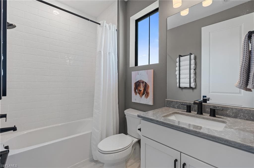 16198 Verilyn CIR, NAPLES FL 34110-37