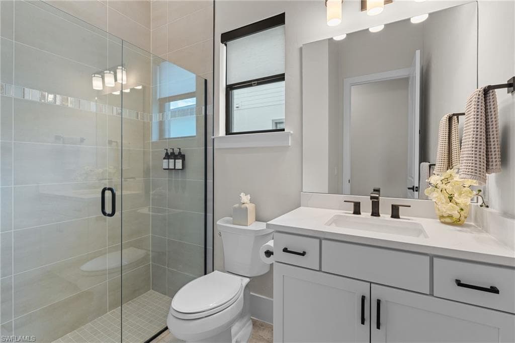 16198 Verilyn CIR, NAPLES FL 34110-30