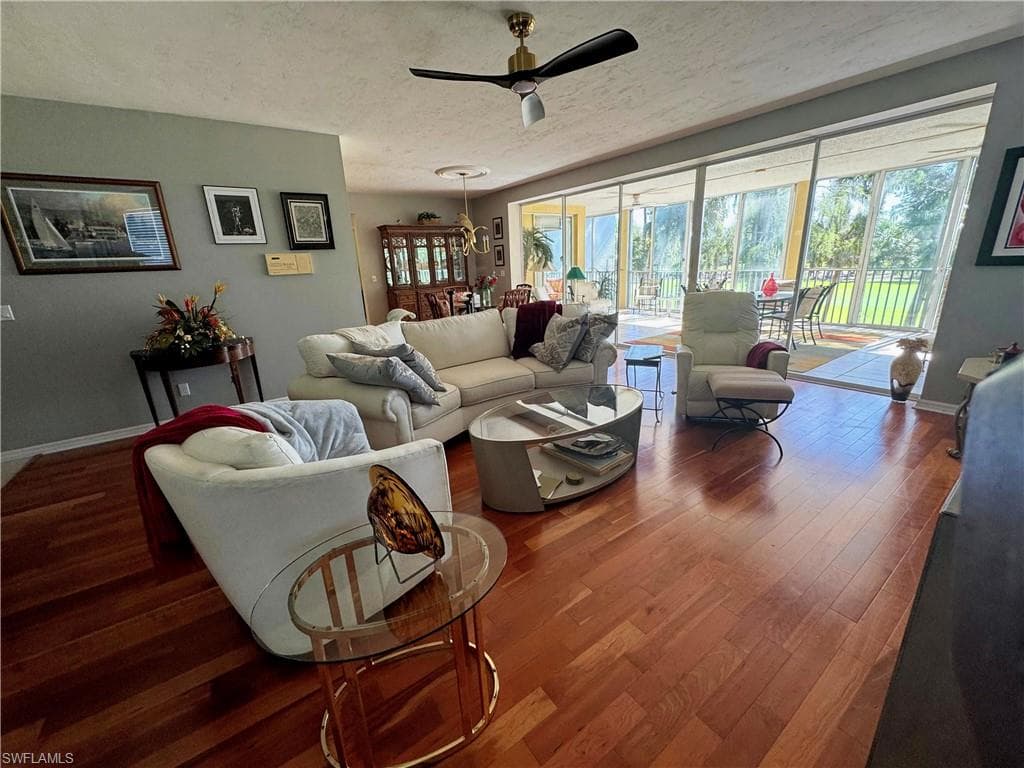 782 Eagle Creek DR # 203, NAPLES FL 34113-1