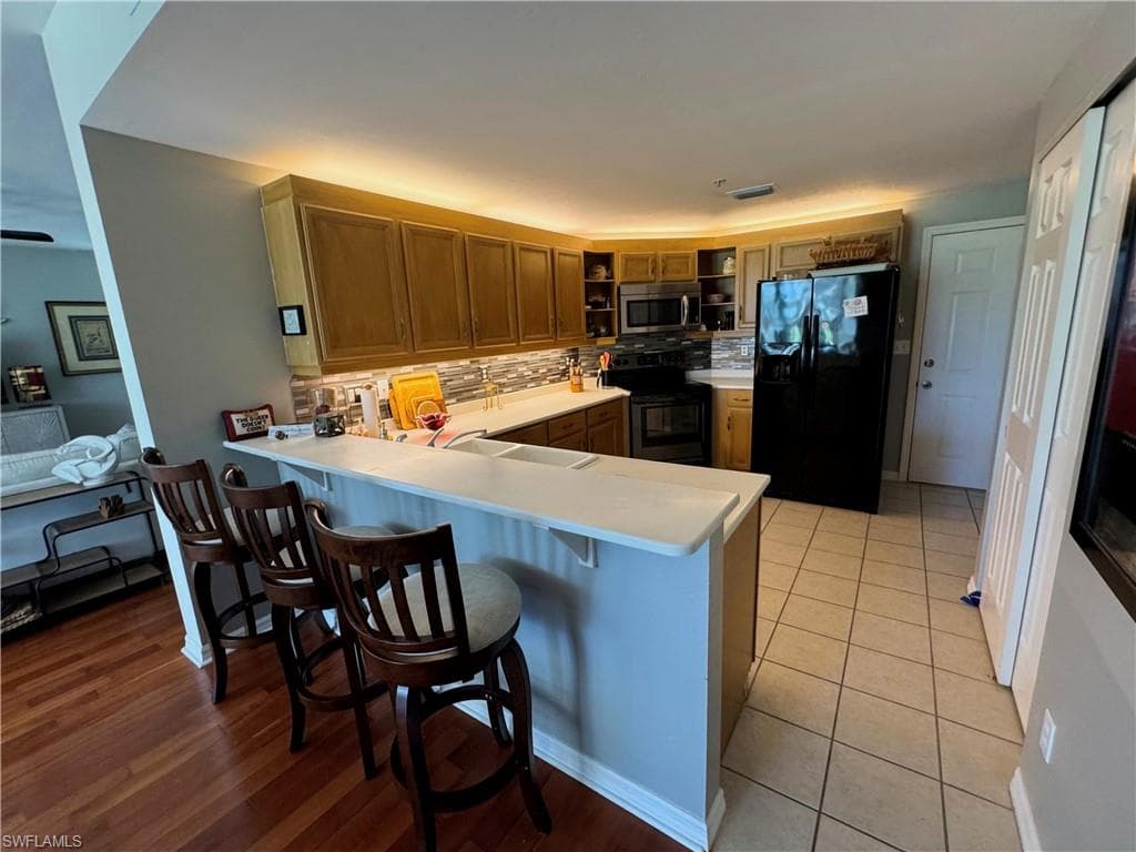 782 Eagle Creek DR # 203, NAPLES FL 34113-4