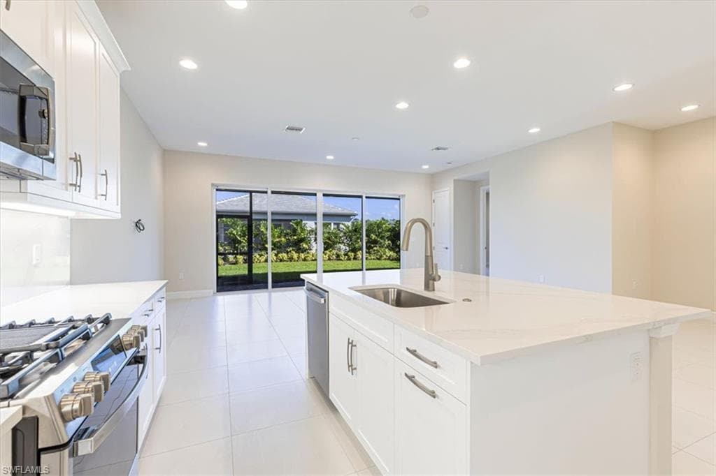 2749 Durham CIR, NAPLES FL 34112-9