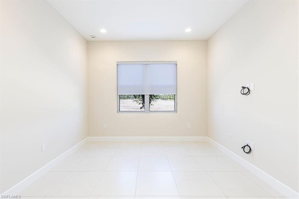 2749 Durham CIR, NAPLES FL 34112-13