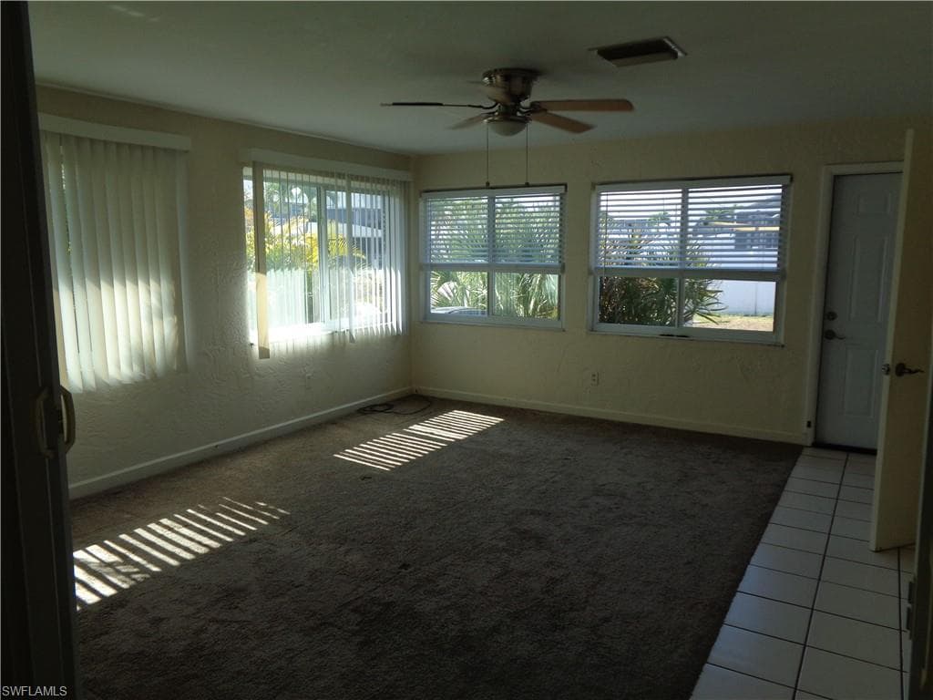 820 Cape Coral PKWY W, CAPE CORAL FL 33914-1