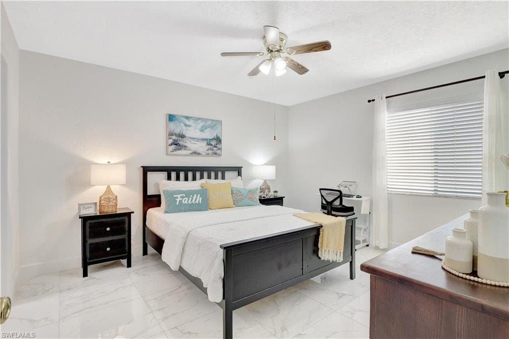 4633 Bayshore DR # M3, NAPLES FL 34112-14