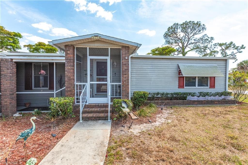 10051 Broken Woods CT S, NORTH FORT MYERS FL 33903-2