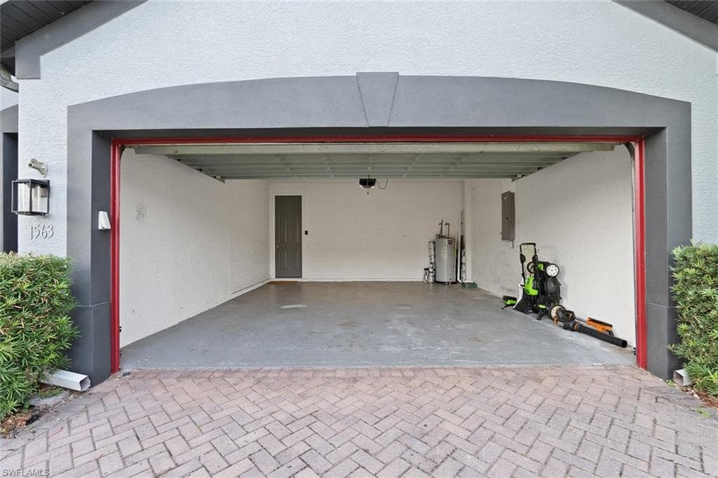 15639 Angelica DR, ALVA FL 33920-29