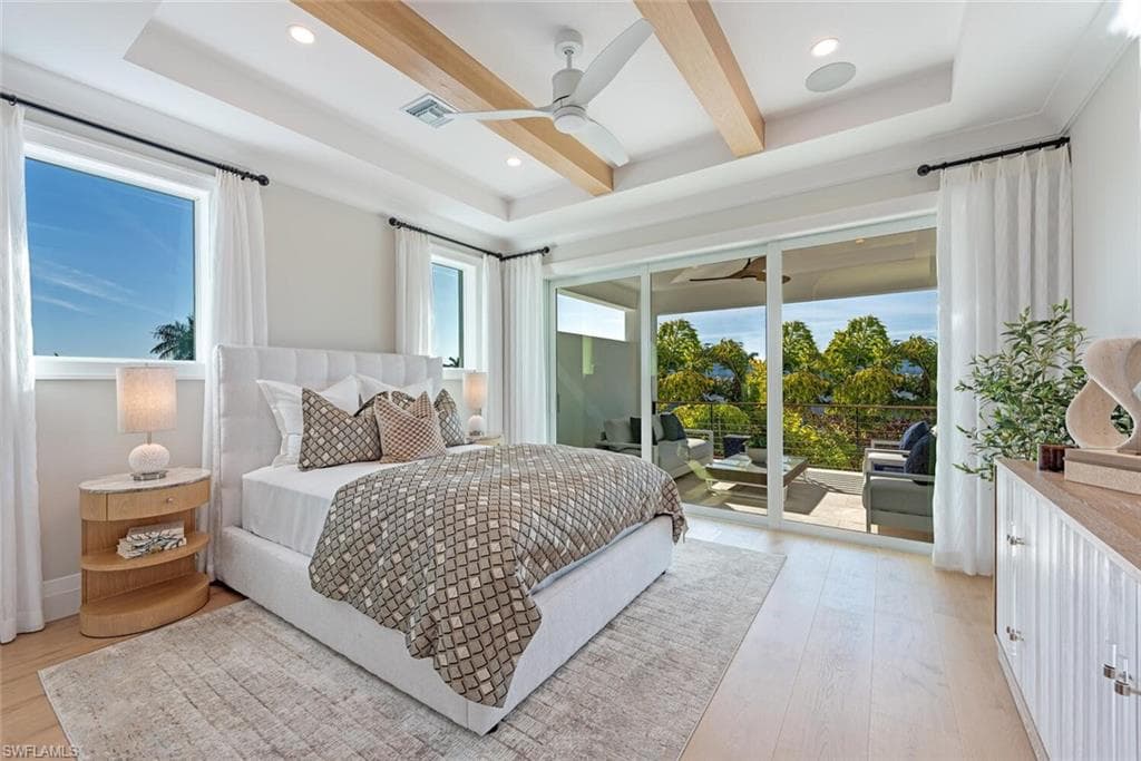 1380 Pelican AVE, NAPLES FL 34102-16