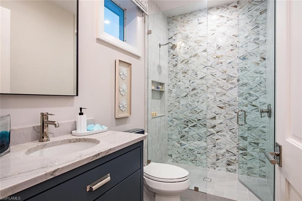 1380 Pelican AVE, NAPLES FL 34102-11