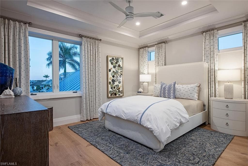 1380 Pelican AVE, NAPLES FL 34102-10