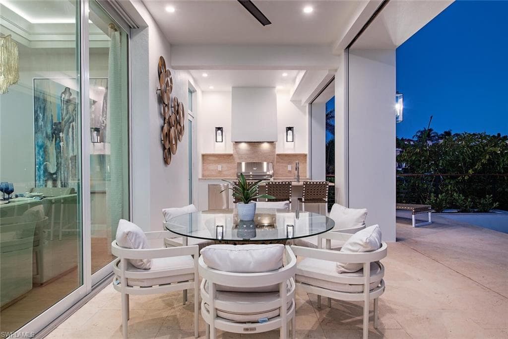 1380 Pelican AVE, NAPLES FL 34102-18