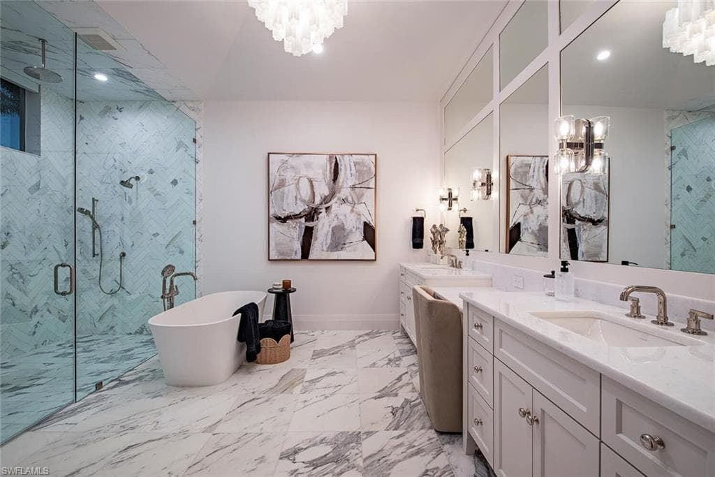 1380 Pelican AVE, NAPLES FL 34102-7