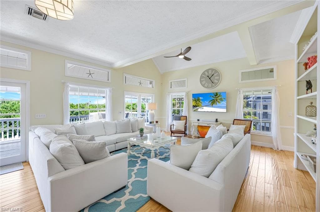 203 San Mateo DR, BONITA SPRINGS FL 34134-3