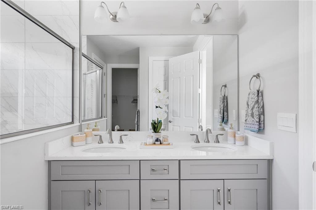 16769 Siesta Drum WAY, BONITA SPRINGS FL 34135-29