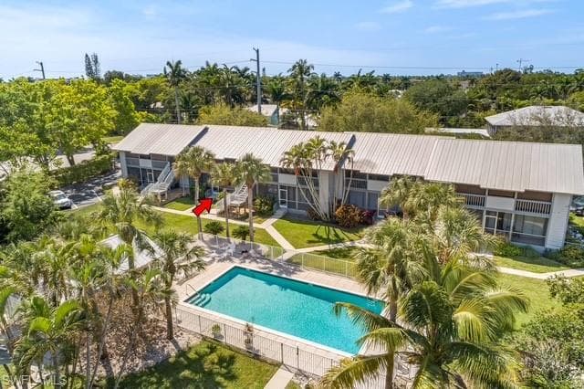 1251 7th AVE N # 307, NAPLES FL 34102-15