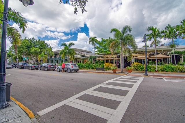 1251 7th AVE N # 307, NAPLES FL 34102-21