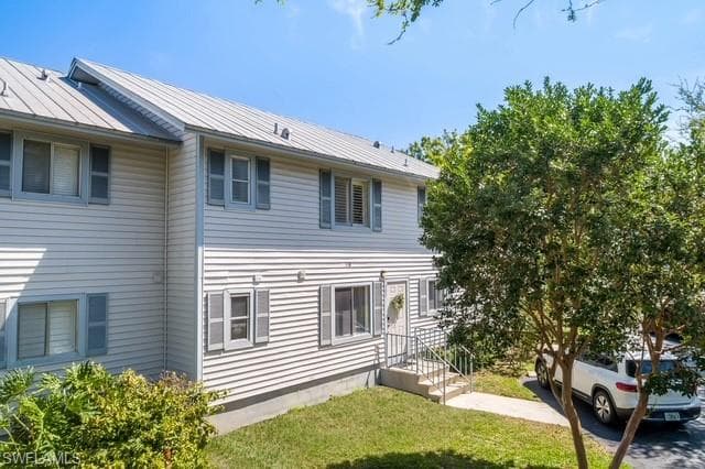 1251 7th AVE N # 307, NAPLES FL 34102-19