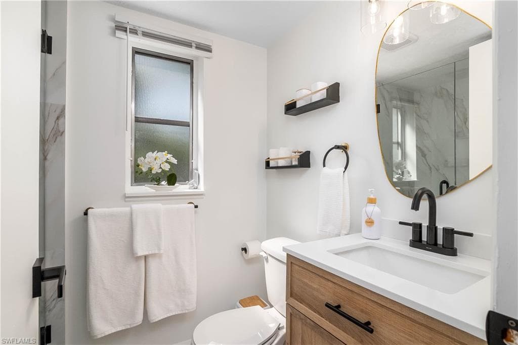 1251 7th AVE N # 307, NAPLES FL 34102-9