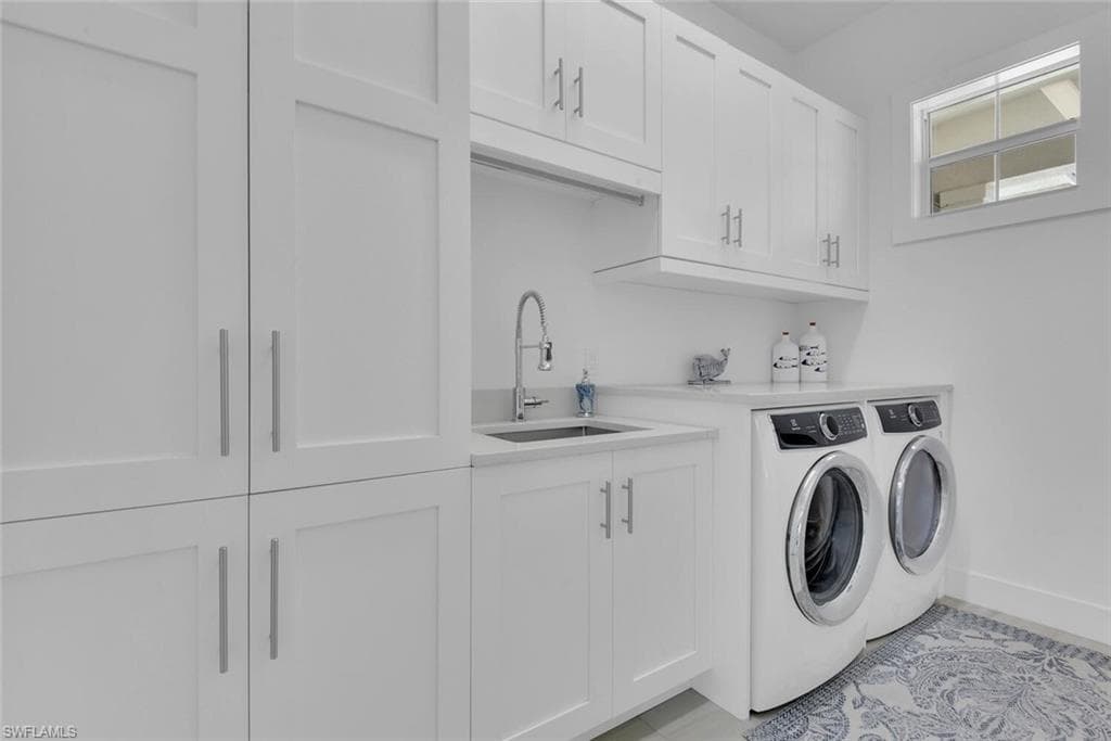 2130 Curtis ST, NAPLES FL 34112-25